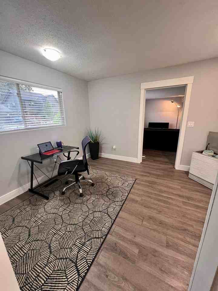 698 Balsam Rd - Photo 7 of 16