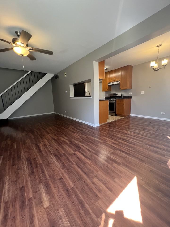 323 Meadow Court - Photo 3 of 11