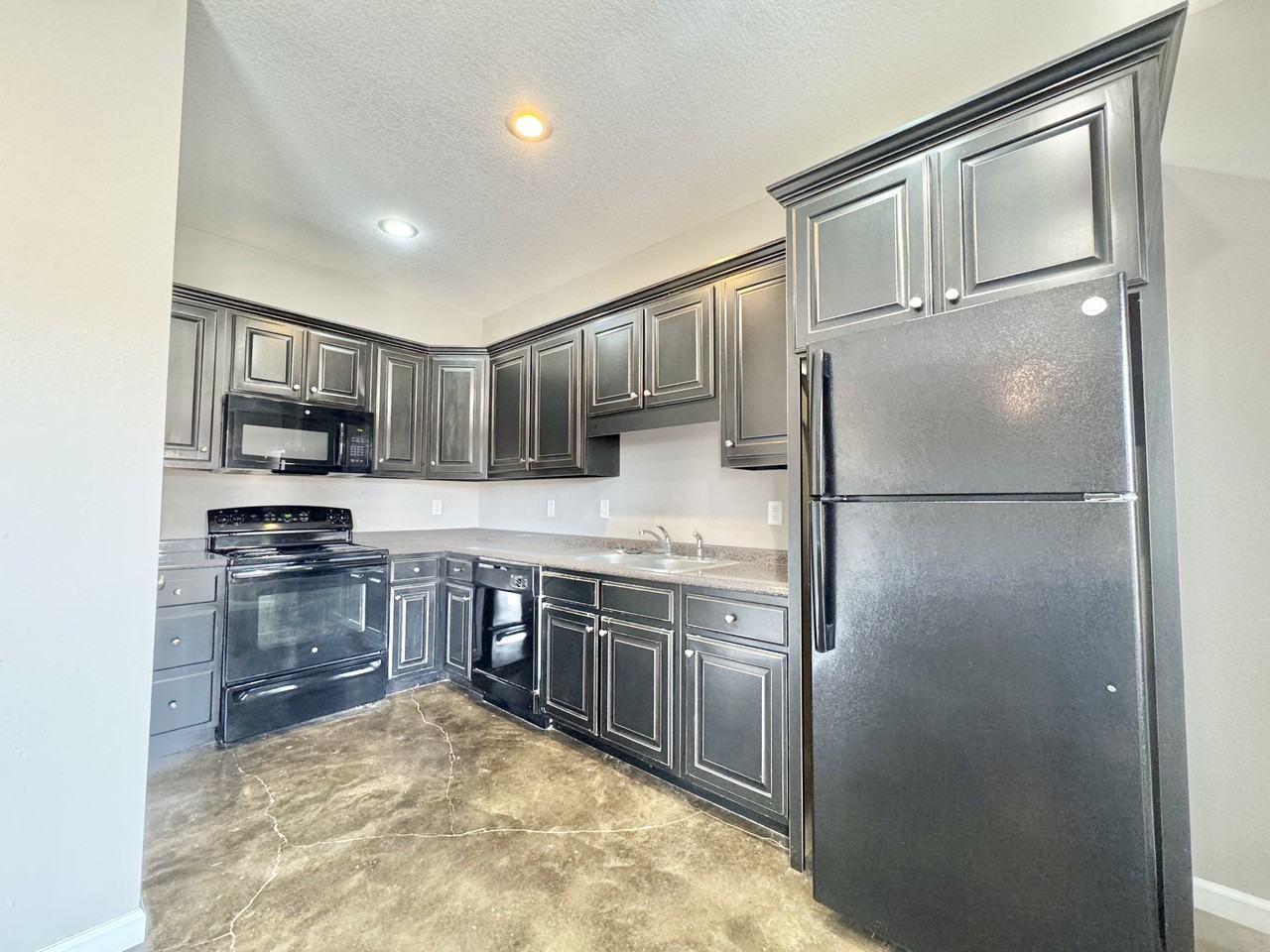 4303 Savanah Hills Dr #245 - Photo 5 of 29