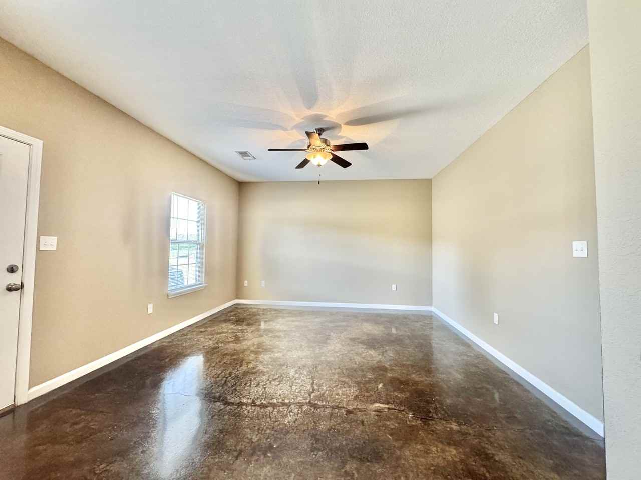 2010 Cotton St #4 - Photo 4 of 19