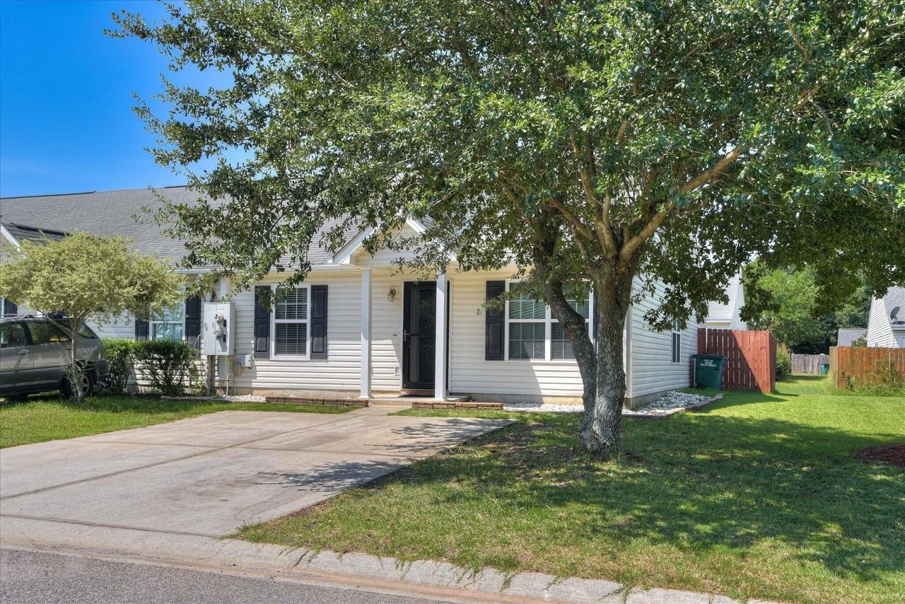 131 Bevington Dr - Photo 2 of 29