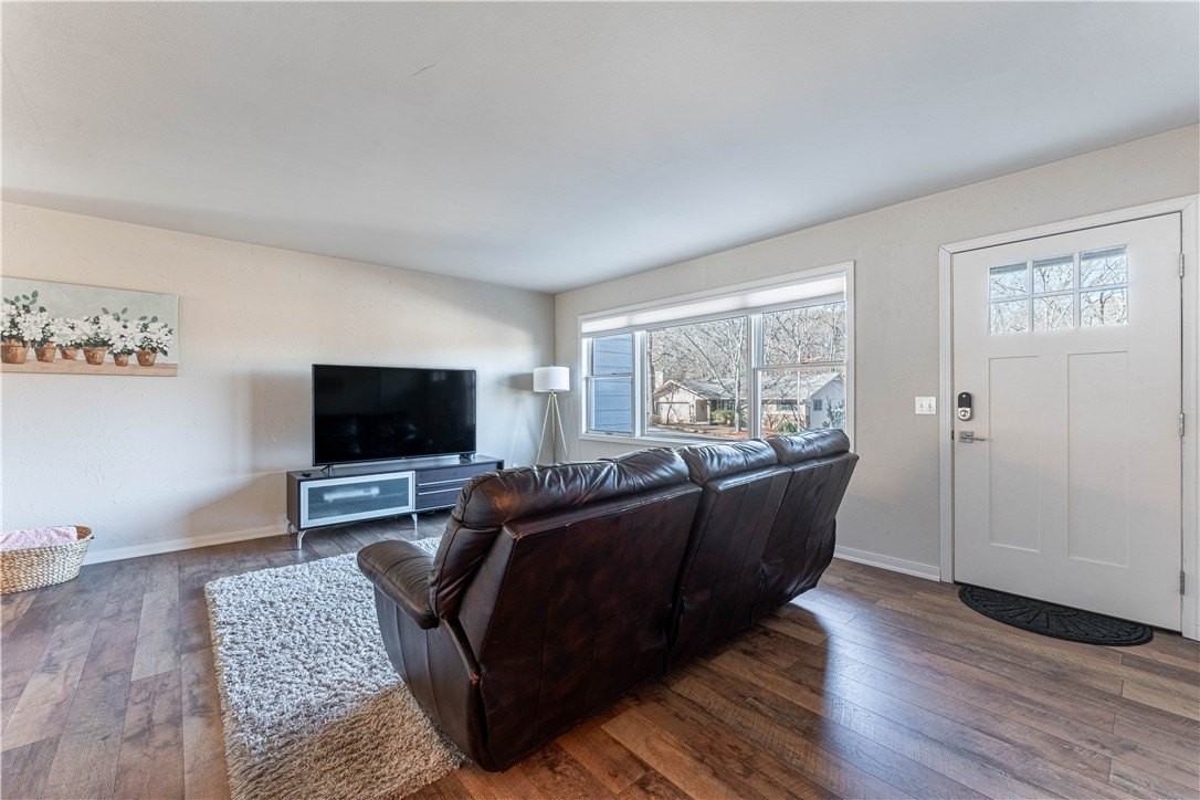 14 Everleigh Dr - Photo 2 of 14