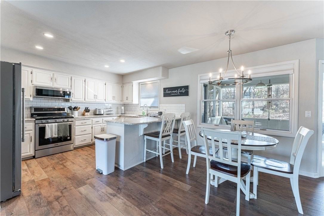14 Everleigh Dr - Photo 3 of 14