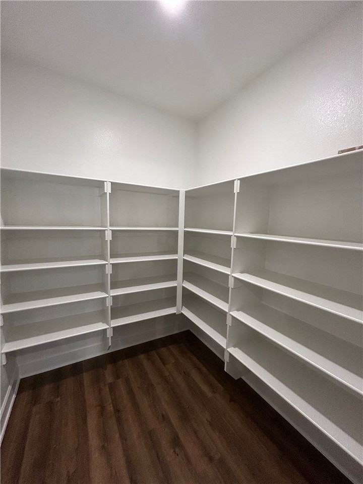 2400 Salmon St - Photo 7 of 24