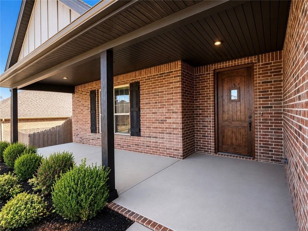 1308 Cittadella Ave - Photo 2 of 20