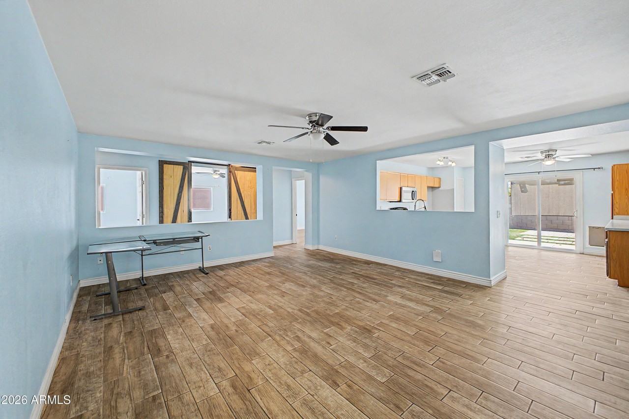12480 N B St - Photo 2 of 16