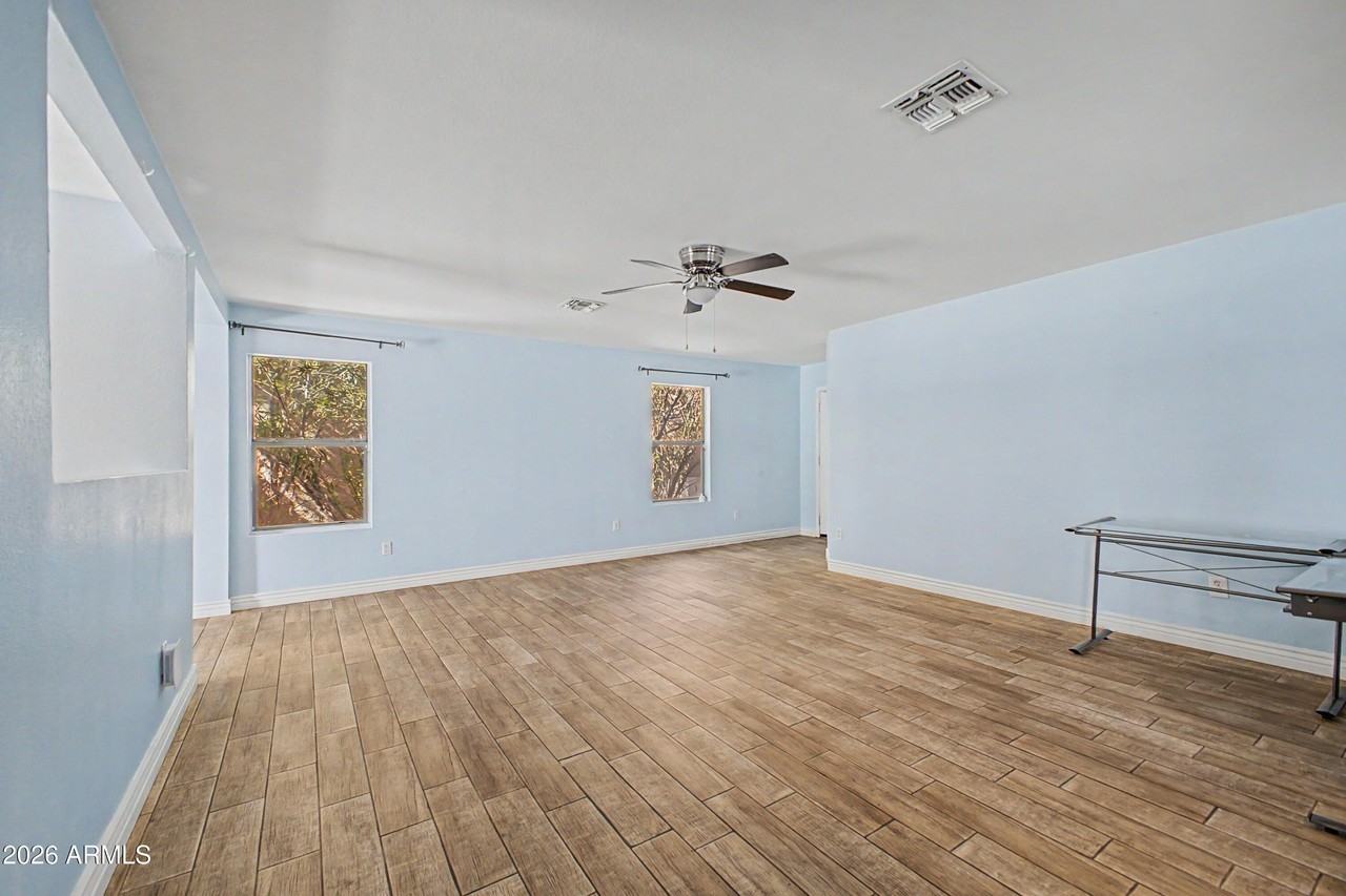 12480 N B St - Photo 4 of 16