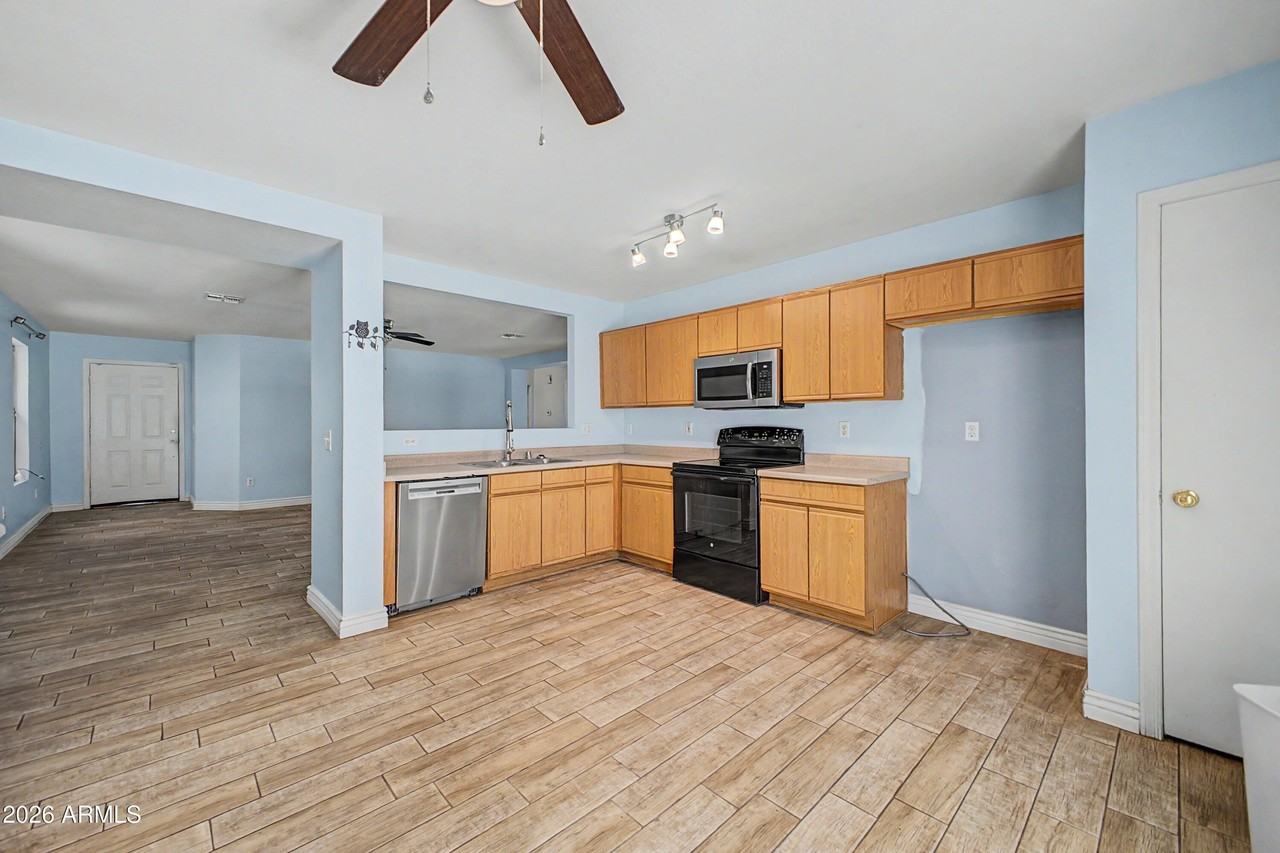 12480 N B St - Photo 5 of 16