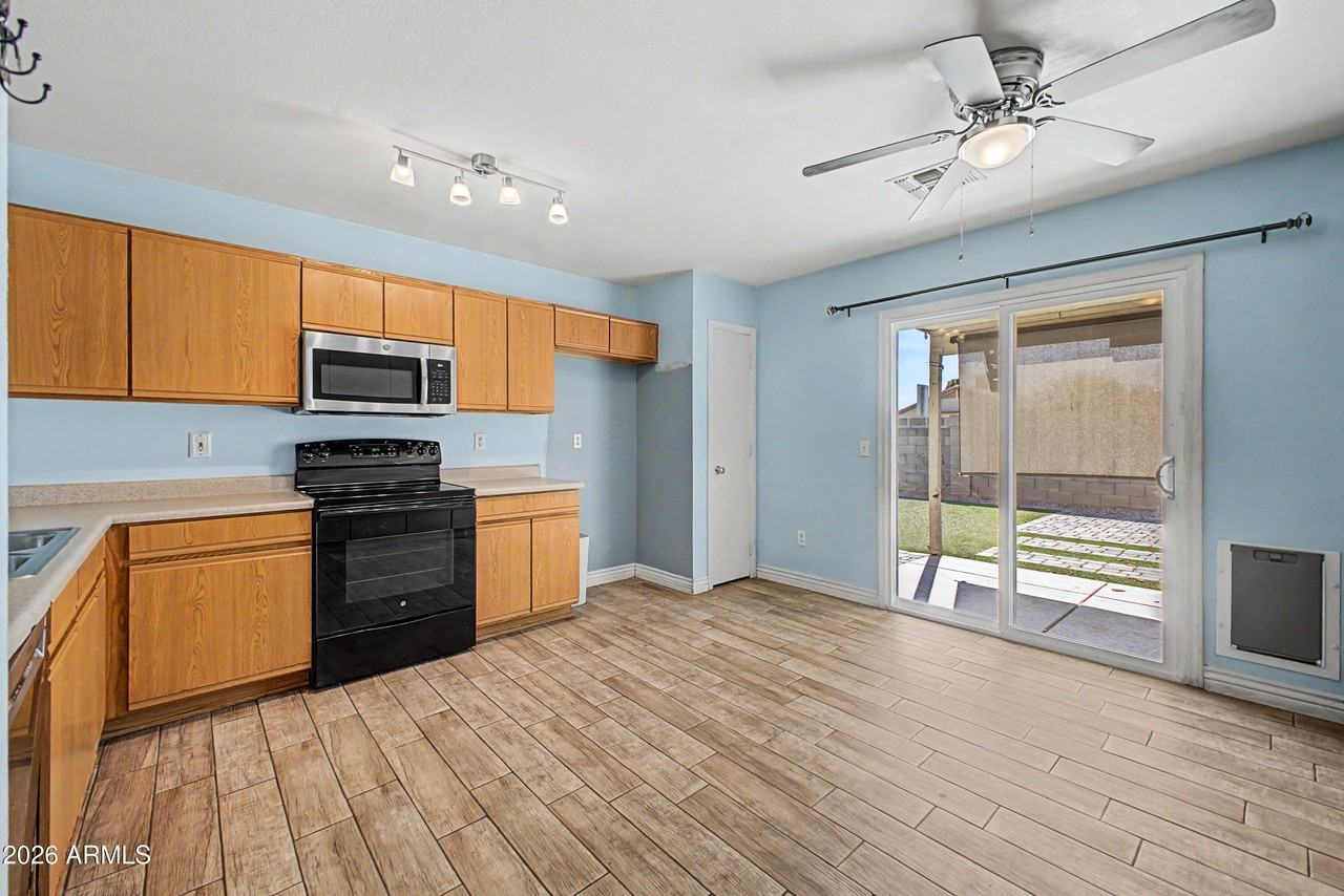 12480 N B St - Photo 6 of 16