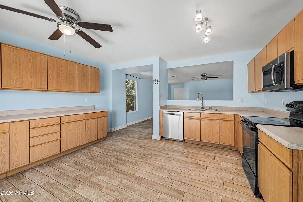 12480 N B St - Photo 7 of 16