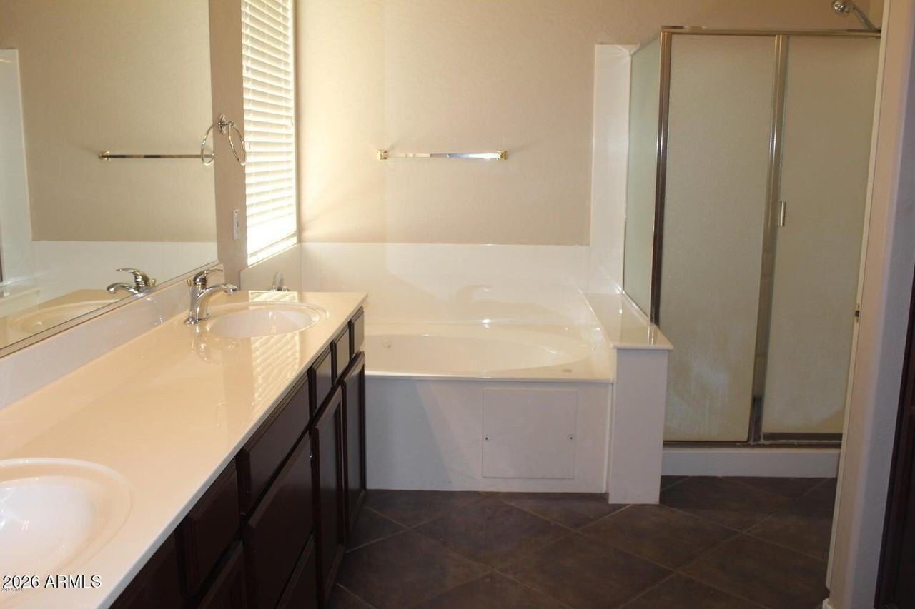 7461 W Lariat Ln - Photo 5 of 6