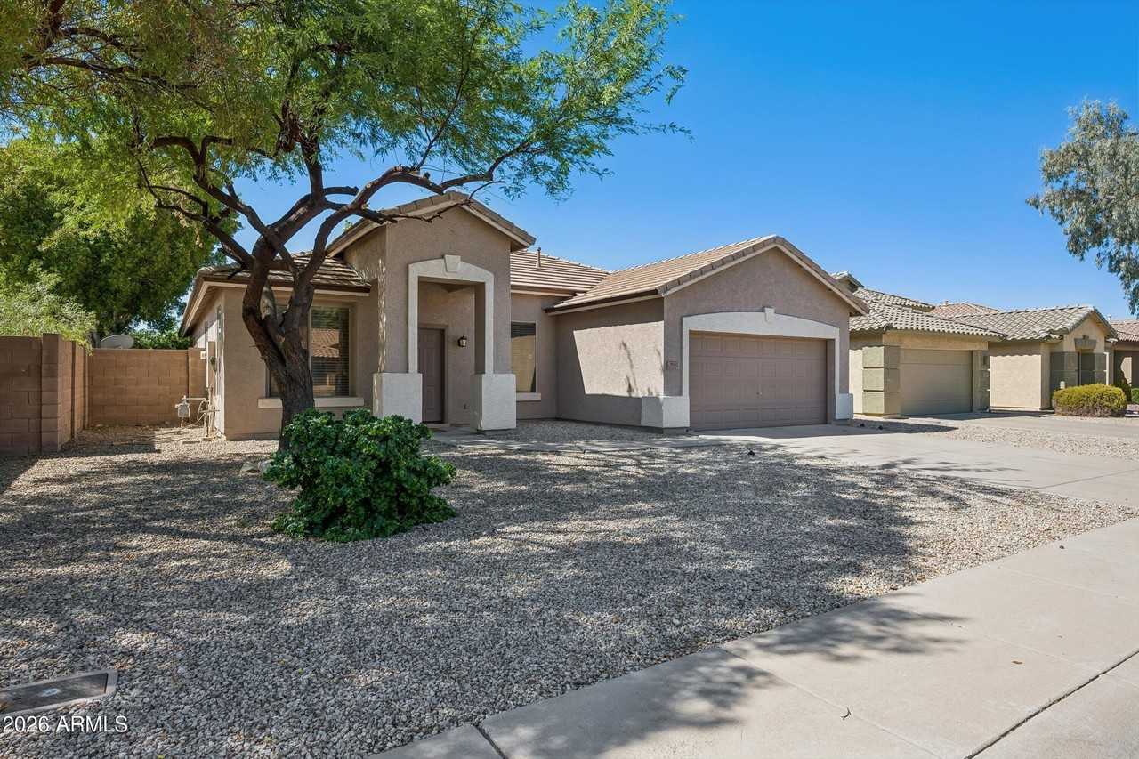 9161 W Salter Dr - Photo 3 of 49