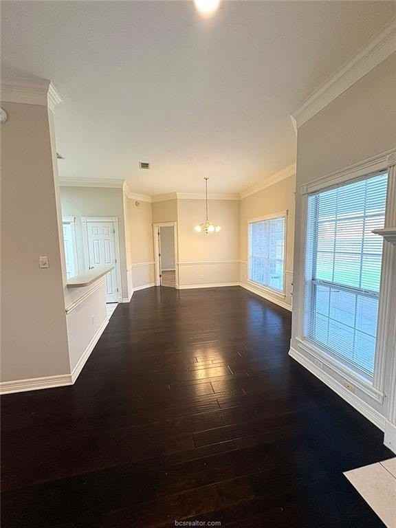 606 Aster Dr - Photo 4 of 19