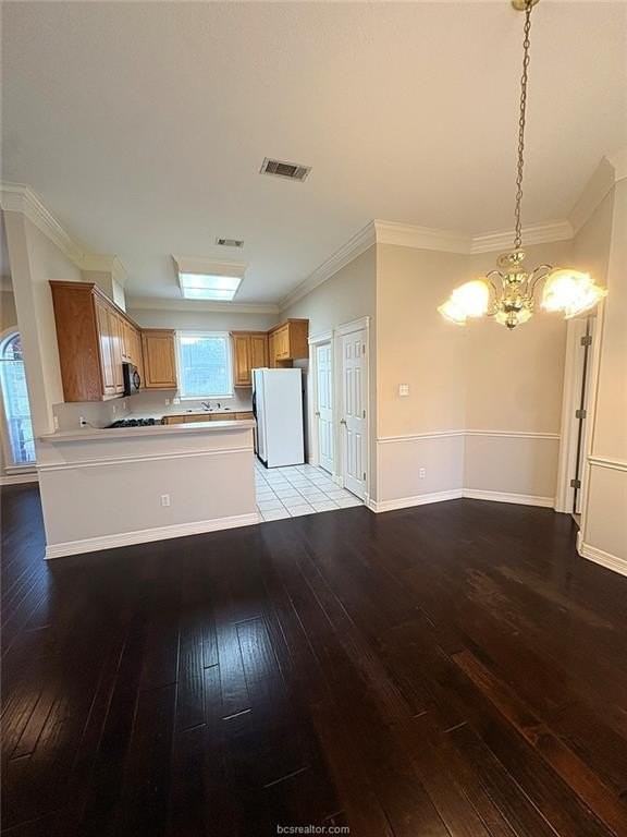 606 Aster Dr - Photo 5 of 19