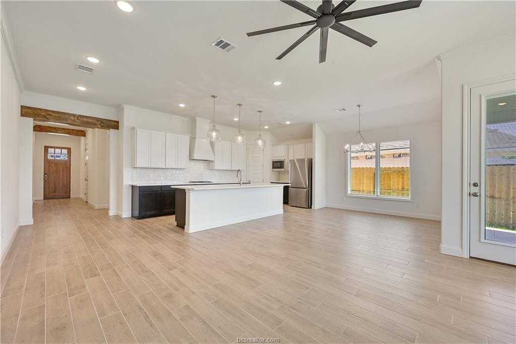 3709 Lamar Hollow Ct - Photo 3 of 32