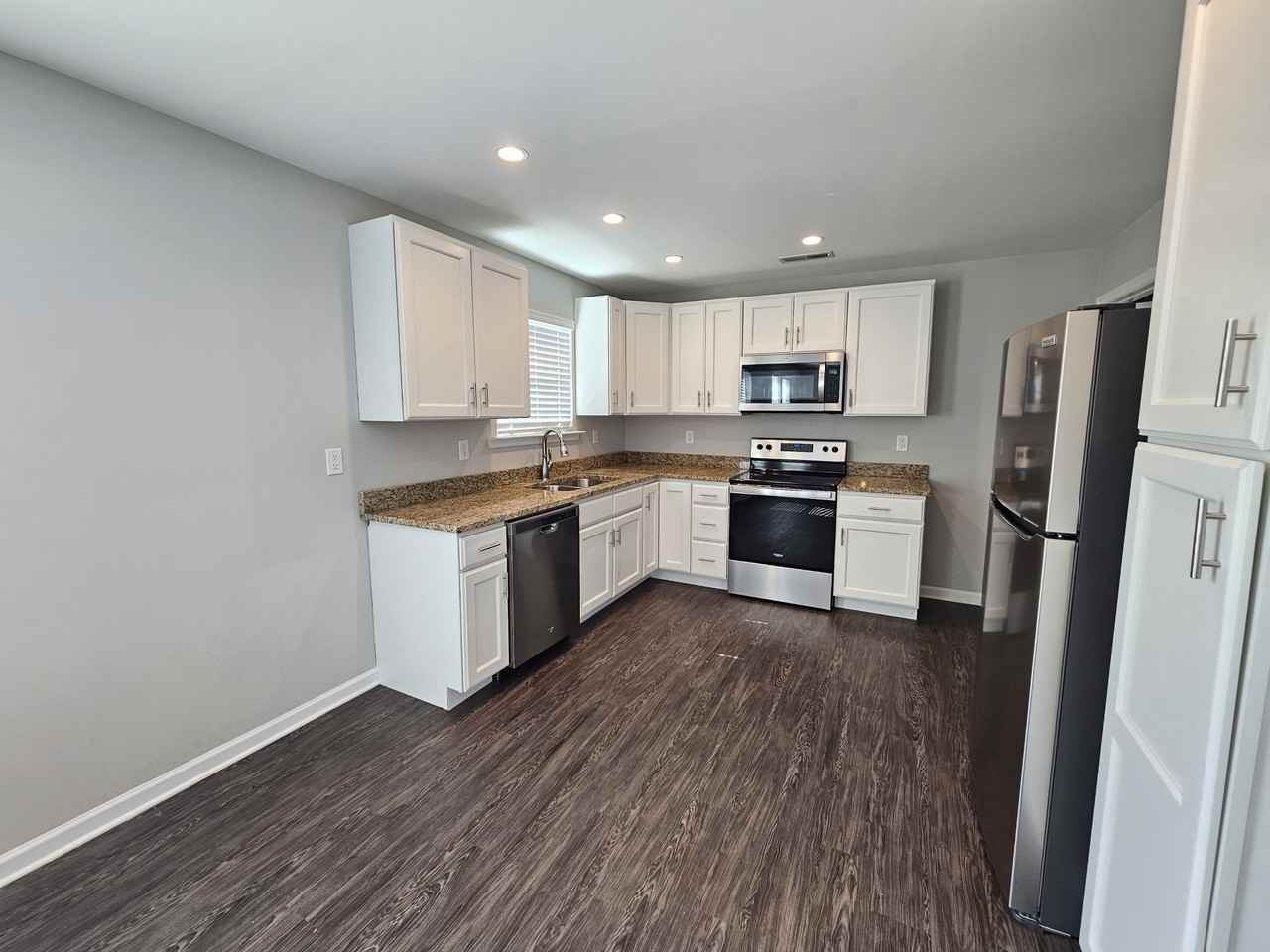 316 Chestnut St #B - Photo 2 of 11