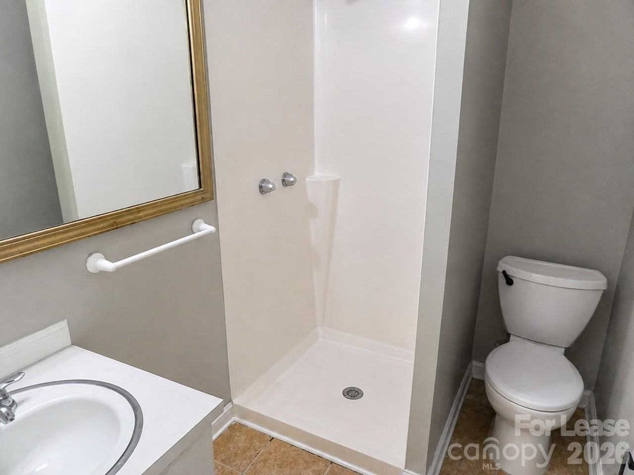 2143 Finchley Dr - Photo 7 of 14