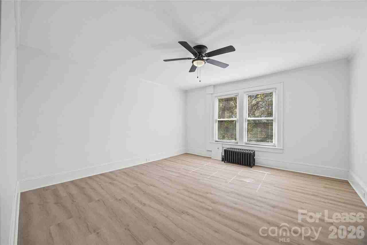 49 Corban Ave Sw #15 - Photo 4 of 17