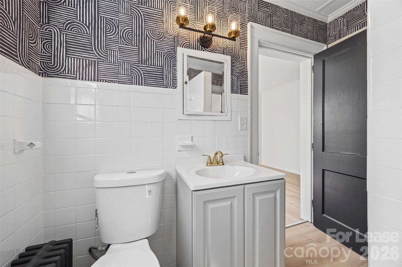 49 Corban Ave Sw #15 - Photo 6 of 17