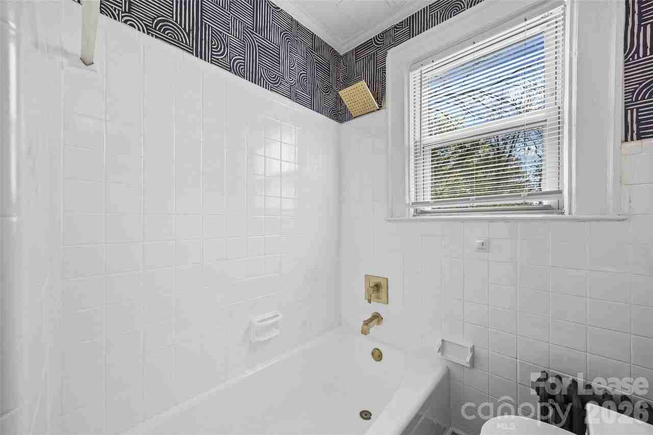 49 Corban Ave Sw #15 - Photo 7 of 17