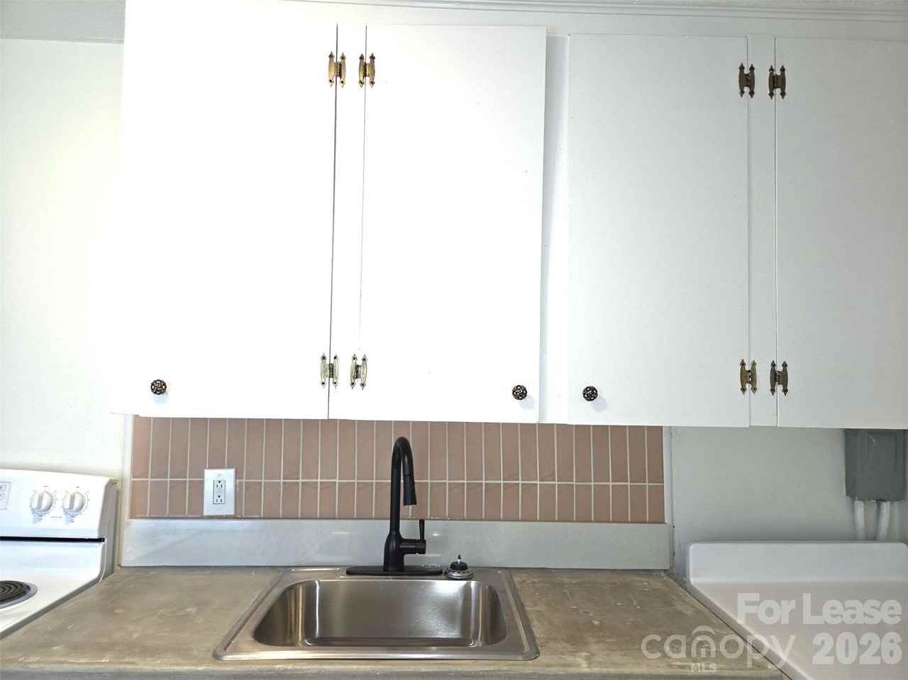 2831 Willow St #2 - Photo 3 of 9