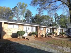 3940 Arbor Ln - Photo 1 of 1