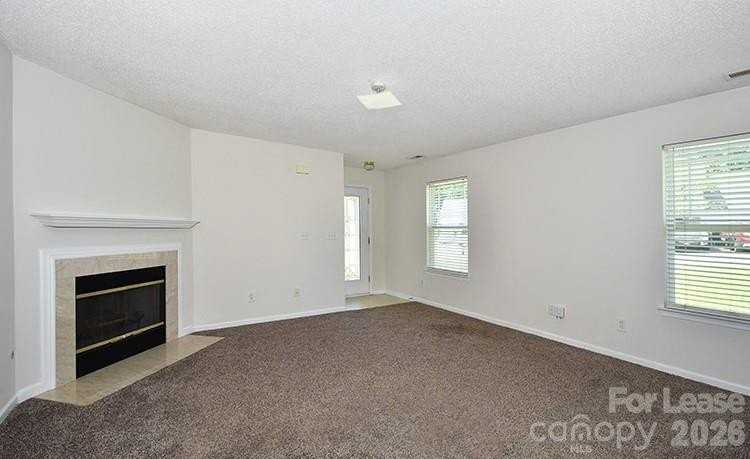 118 Peterborough Dr - Photo 7 of 27