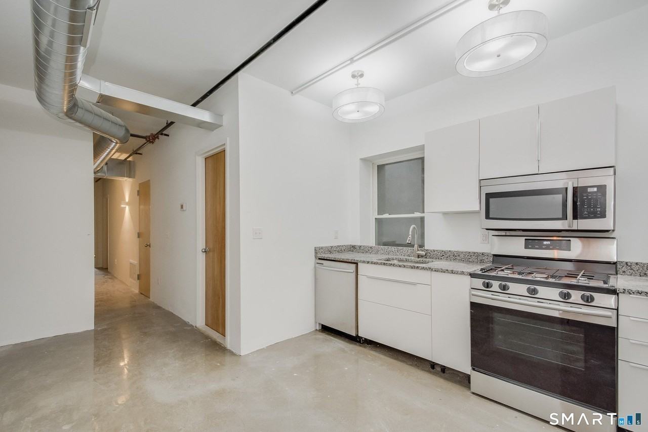 289 Asylum St #2W - Photo 2 of 6