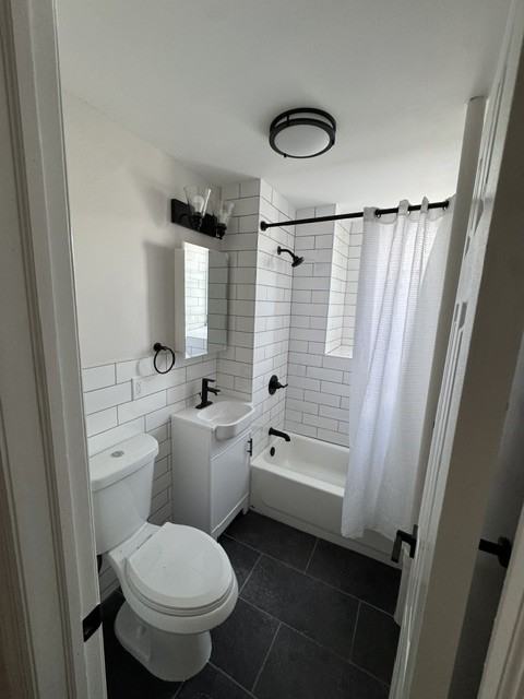 31-33 66th StreetApt 5C #5C - Photo 3 of 7