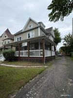 featured image of 844 Colorado Ave