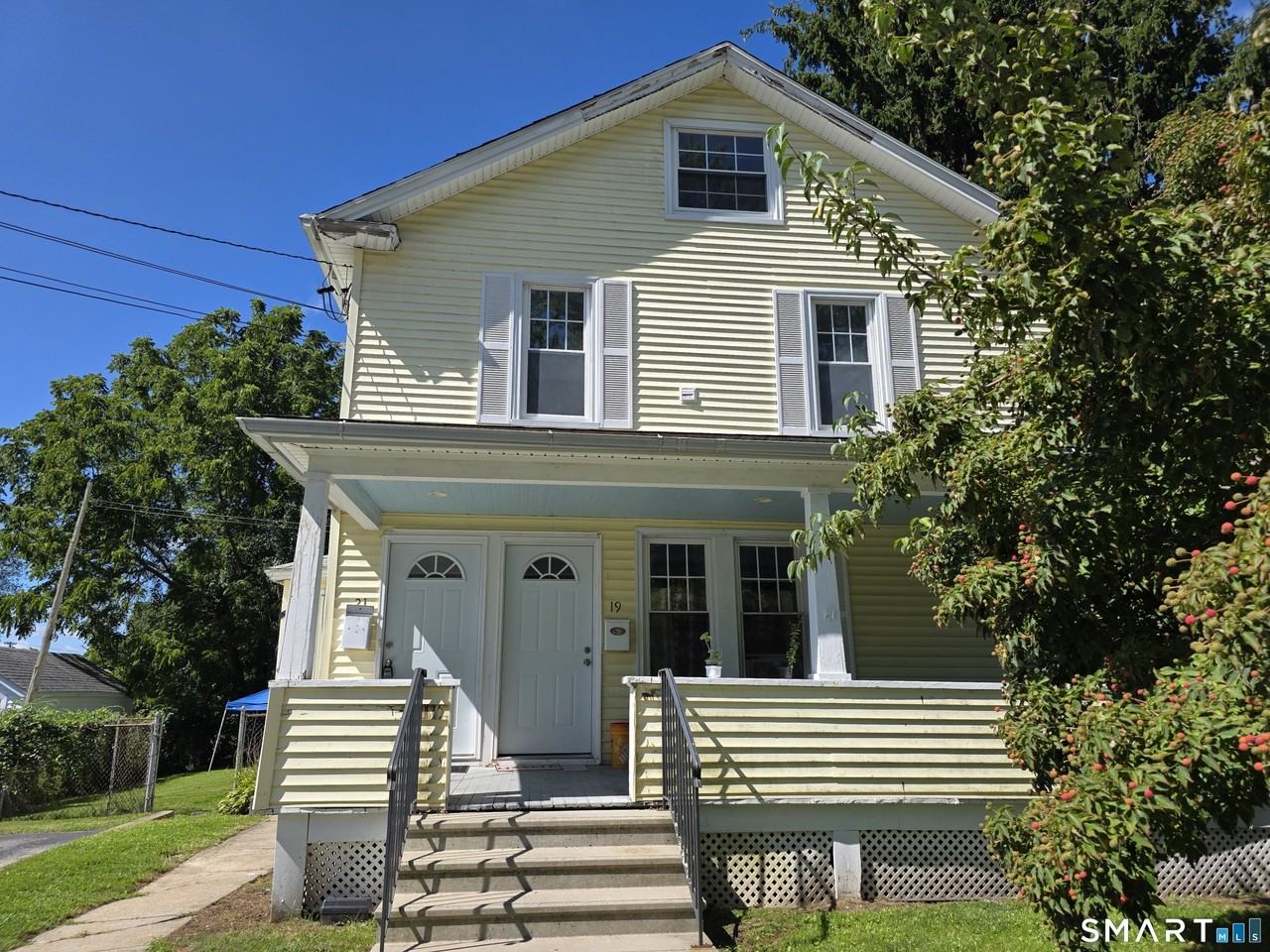 1921 Hawkins St