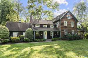 featured image of 218 Grumman Ave