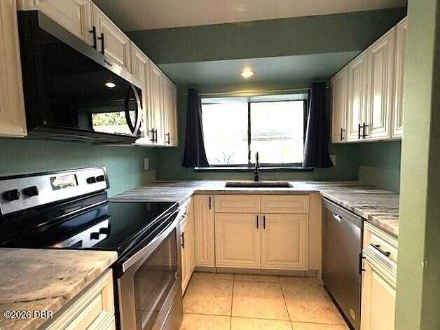 14 Fair Oaks Cir - Photo 4 of 19