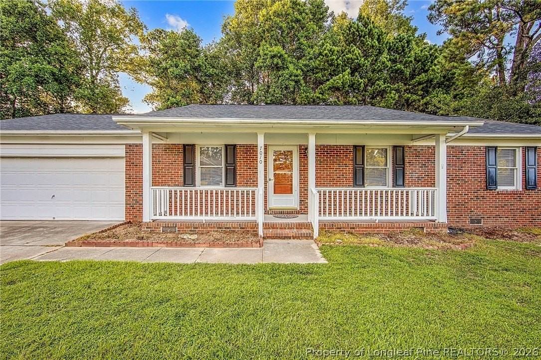7010 Medway Ct - Photo 3 of 34