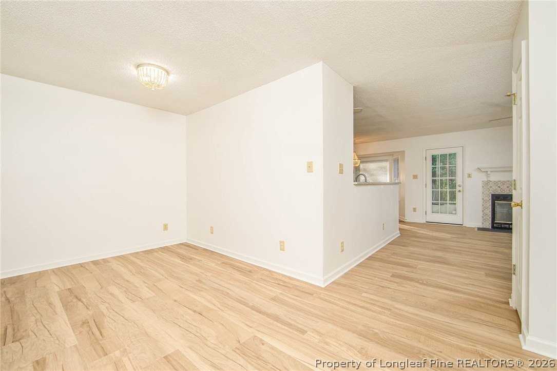 7010 Medway Ct - Photo 5 of 34