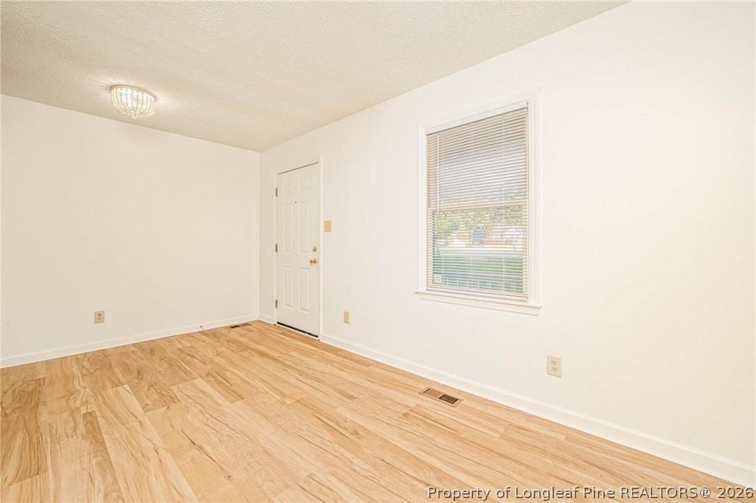 7010 Medway Ct - Photo 6 of 34
