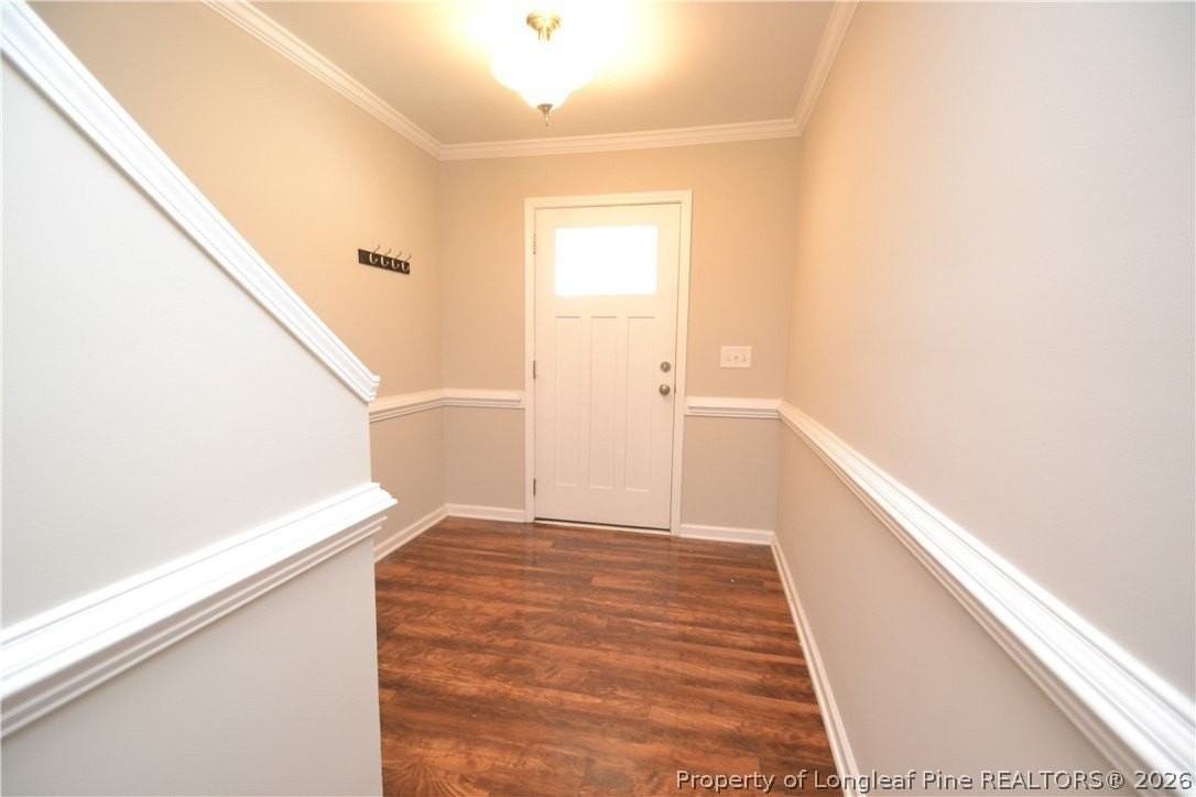 208 Irving Way - Photo 3 of 42