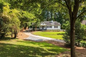 featured image of 1311 Roxboro Dr Ne