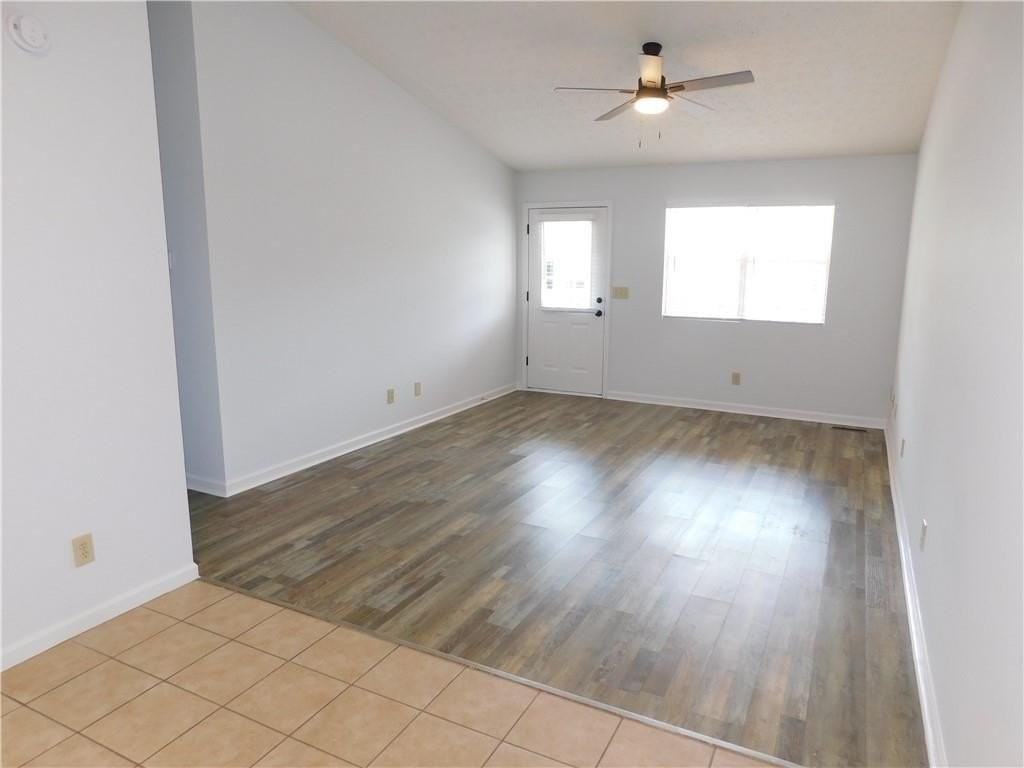137 Riverside Dr #19 - Photo 3 of 13