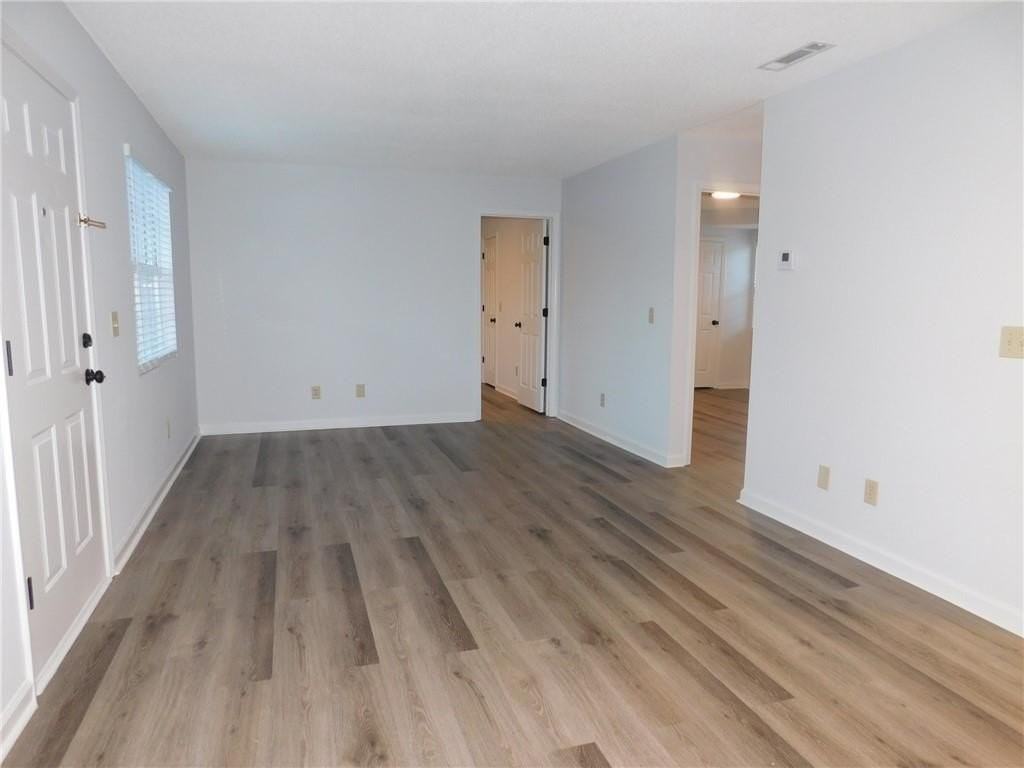37 Rock Garden Pl Apt A - Photo 3 of 11