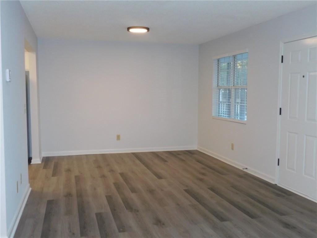 37 Rock Garden Pl Apt A - Photo 5 of 11