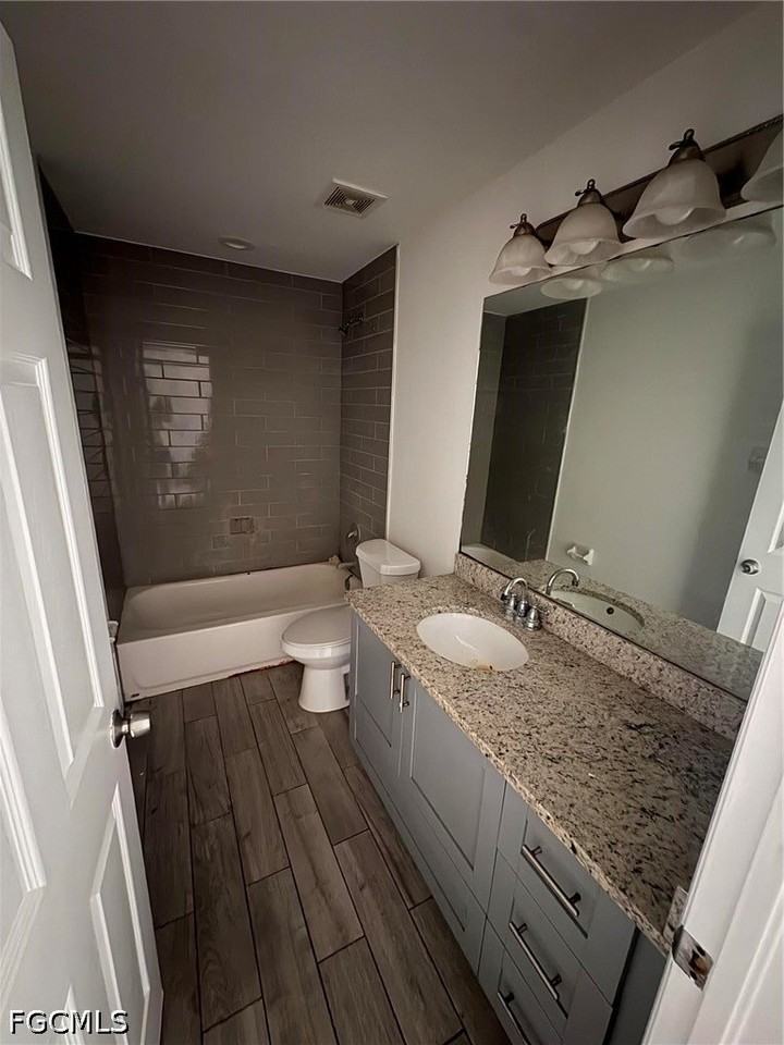 2430 Mansfield Ave S - Photo 7 of 7