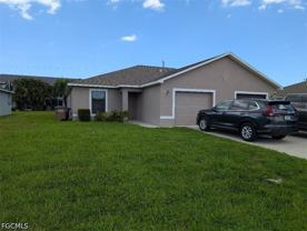 3706 Se 9th Pl - Photo 1 of 1