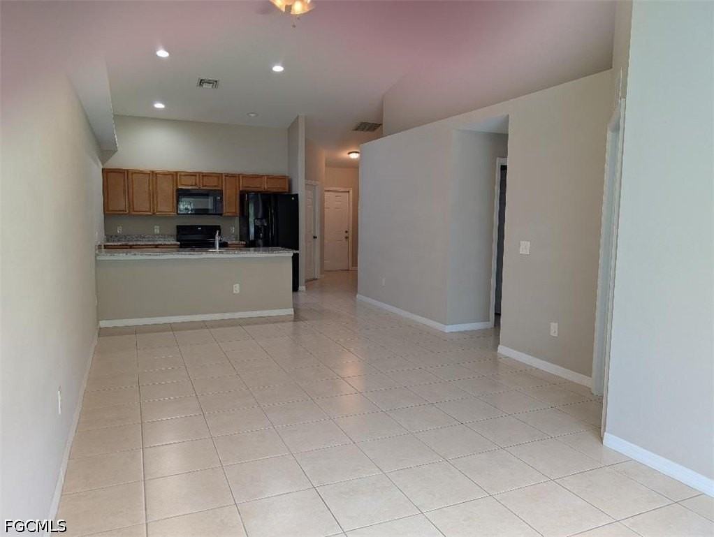 3706 Se 9th Pl - Photo 4 of 10