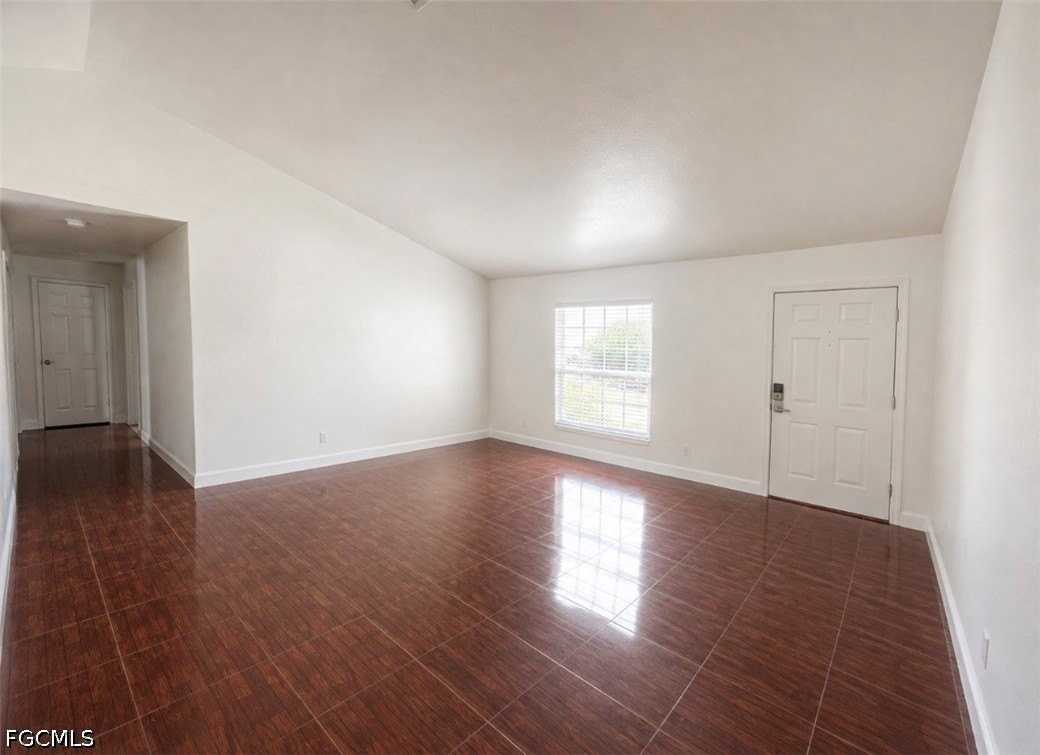 1115 Anza Ave - Photo 2 of 13