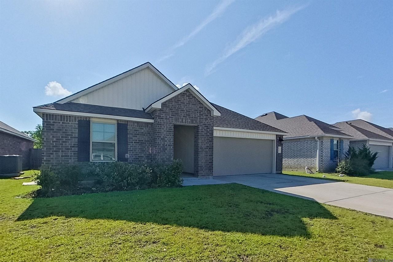123 Santiago Ct - Photo 2 of 32