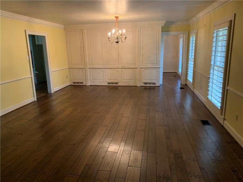 246 S Mcgregor Ave - Photo 4 of 32