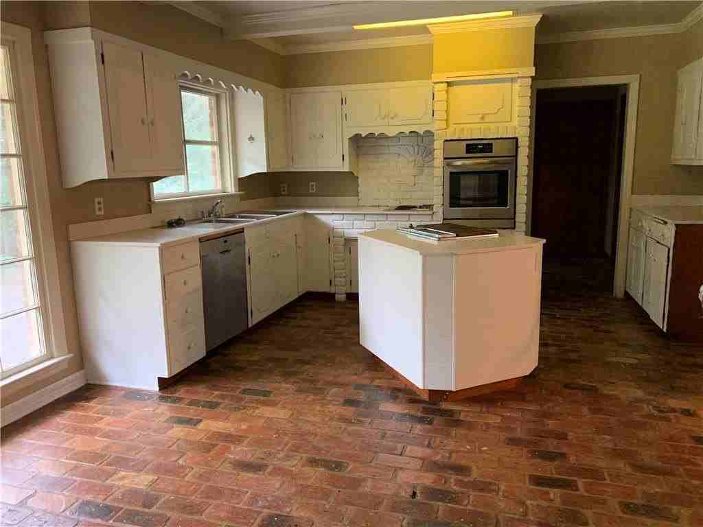 246 S Mcgregor Ave - Photo 6 of 32