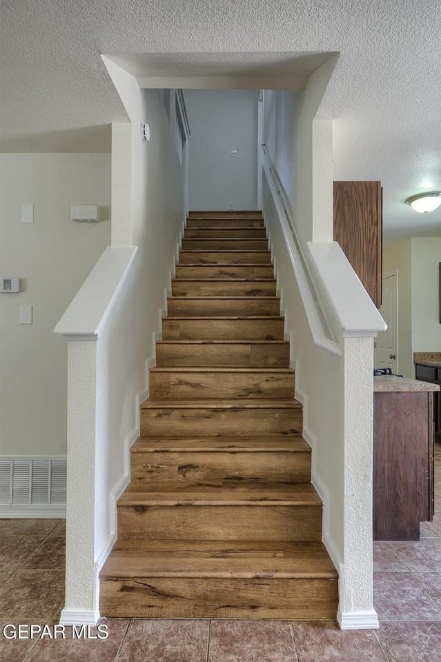 14202 Ranier Point Dr - Photo 6 of 37