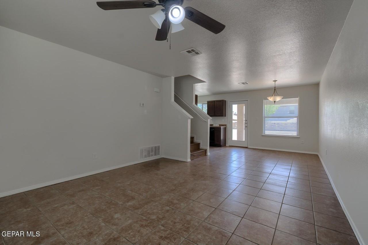 14202 Ranier Point Dr - Photo 7 of 37